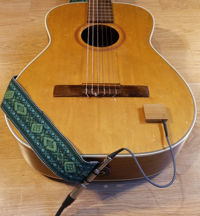 contact microphone on acoustic guitar,
